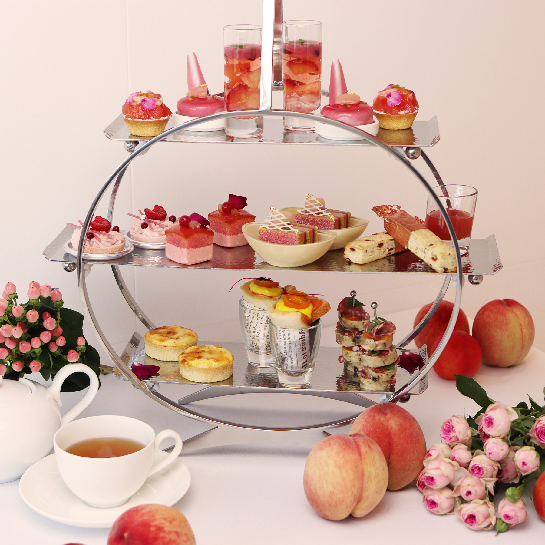 完売により 増枠決定 香り華やぐ しあわせの 桃の極み アフタヌーンティー 公式 ハイアット リージェンシー 横浜