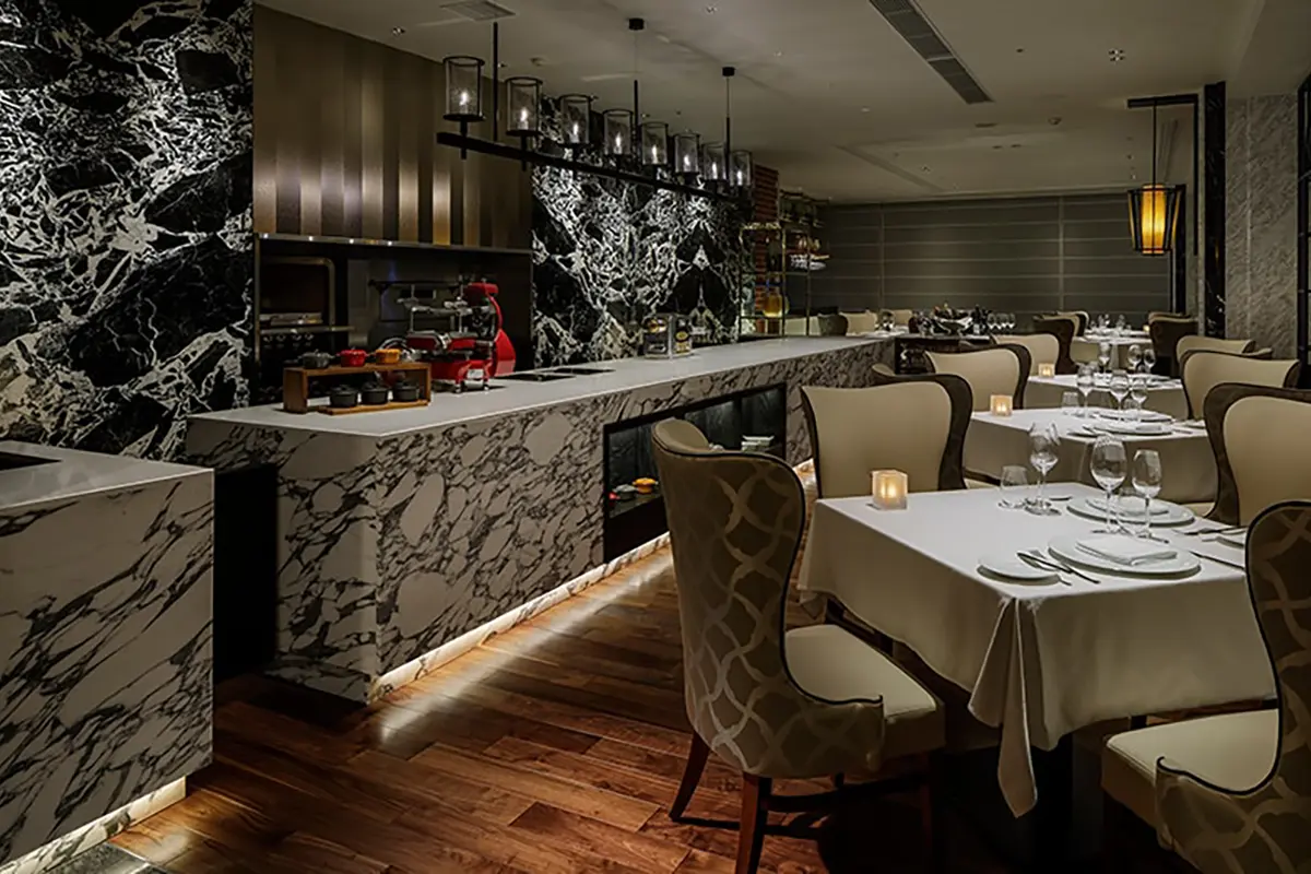 シンボリックな大理石